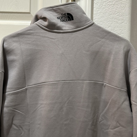 The North Face women’s half zip sweatshirt - Picture 4 of 4